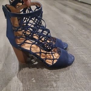 NEW YORK & COMPANY Navy heels